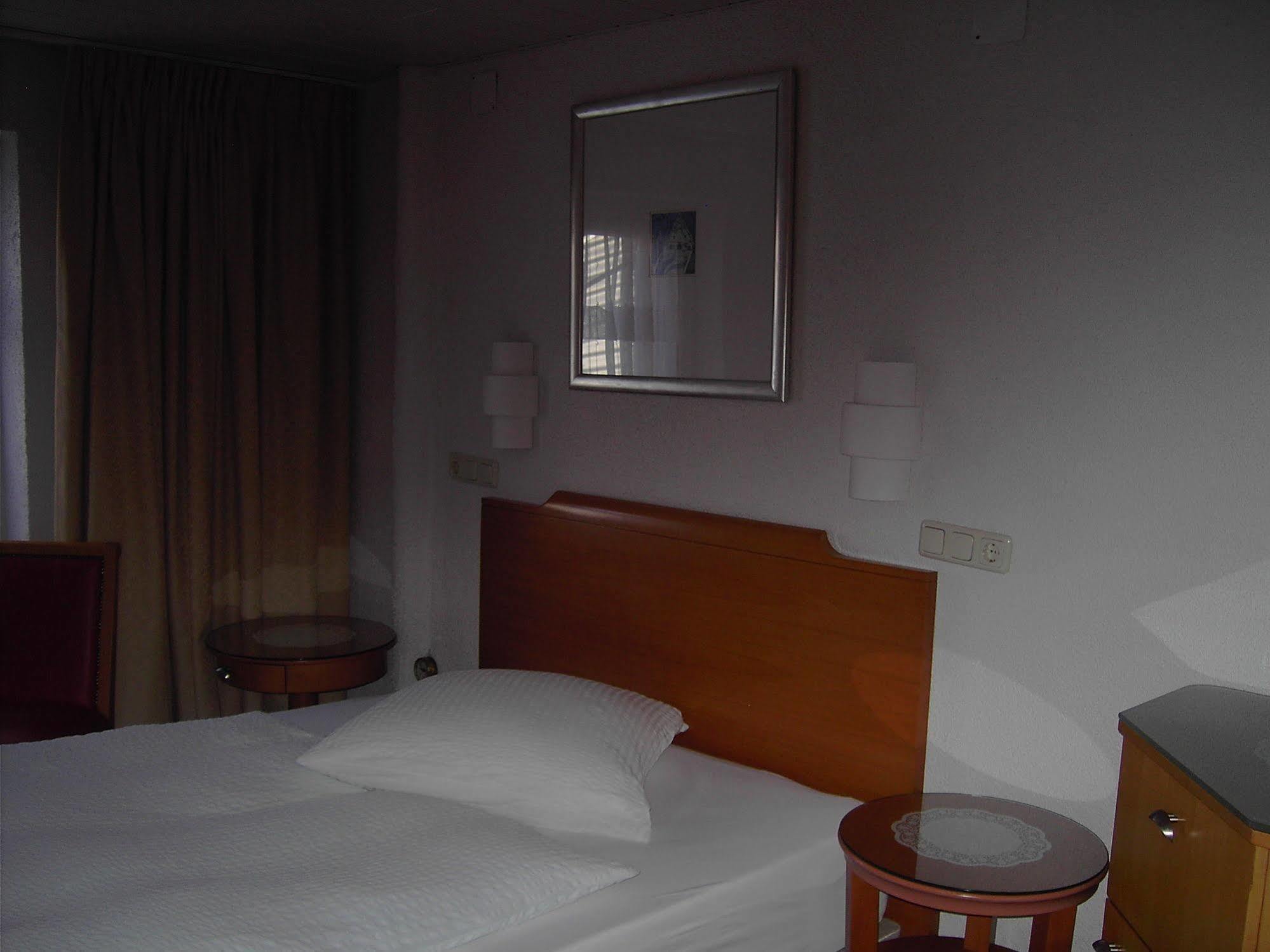 Hessisches Haus Hotel Rossdorf  Luaran gambar